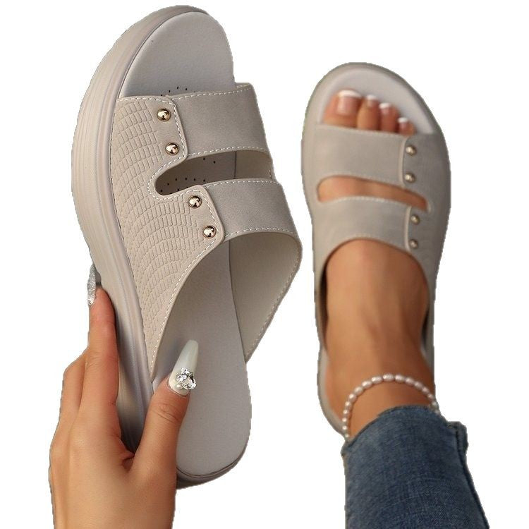 Damen Komfortable Platform-Sandalen mit schickem Riemendesign und gepolstertem Fußbett Stalluxe