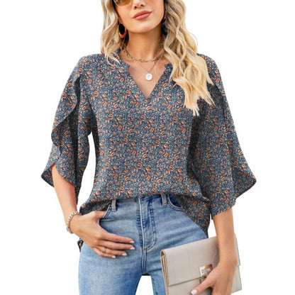 Women's Floral Print V-Neck Blouse Stalluxe