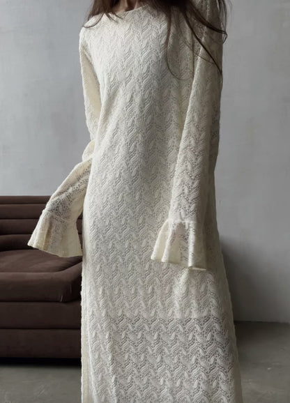 Damen elegantes Spitzenkleid mit weit geschnittenen Ärmeln und femininer Silhouette Stalluxe