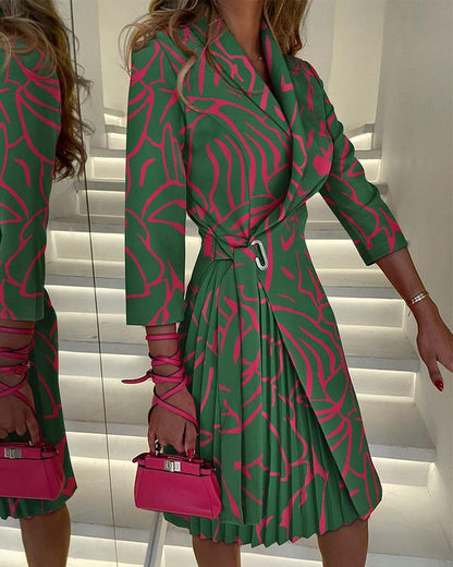 Damen Wickelkleid mit modischem Grafikdruck und eleganter Taillierung Stalluxe