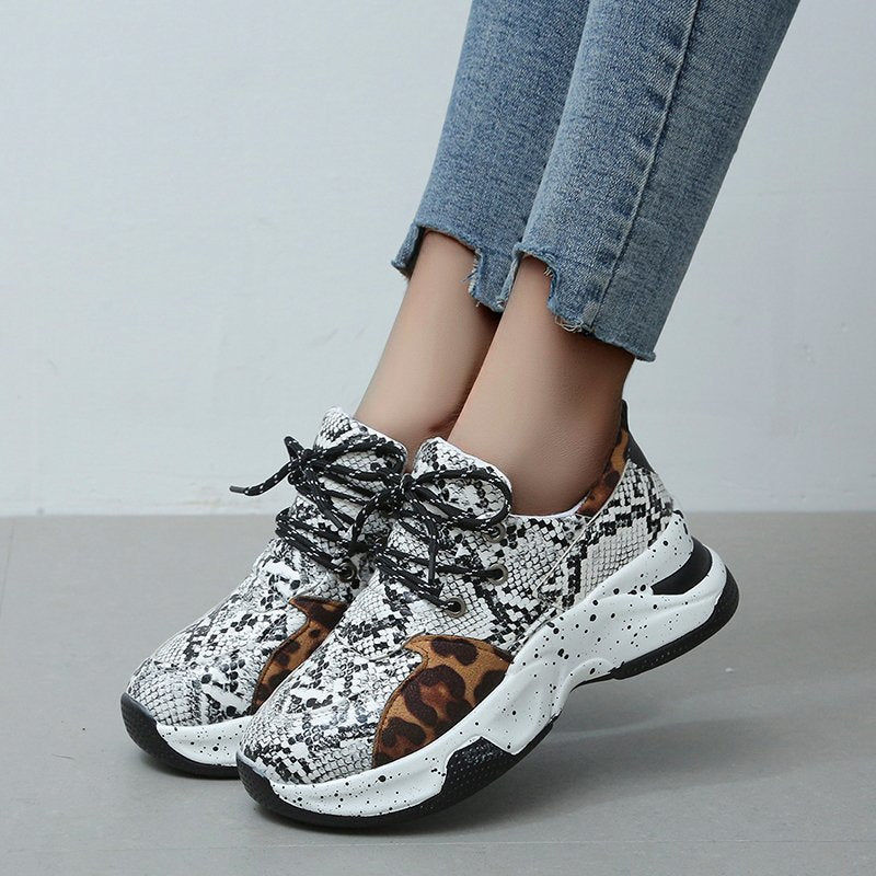Damen Komfortable und stylische Sneakers im Tiermuster-Design Stalluxe