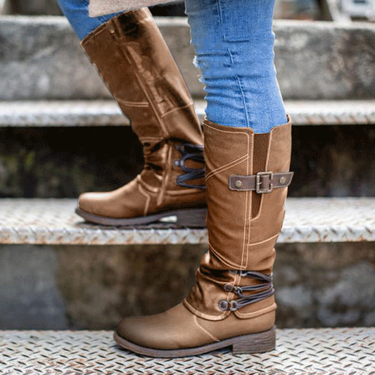 Damen hohe Lederstiefel mit dekorativen Schnallen und elastischen Riemen Stalluxe
