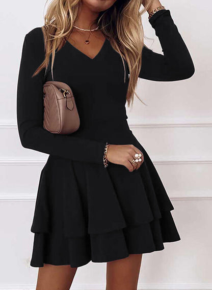 Damen V-Ausschnitt Minikleid mit voluminösen Rüschensaum Stalluxe