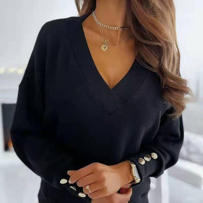 Damen Weicher Pullover mit tiefem V-Ausschnitt und dekorativen Knopfdetails Stalluxe