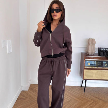 Damen bequemer Hoodie und weite Sporthose mit seitlichen Akzenten Stalluxe