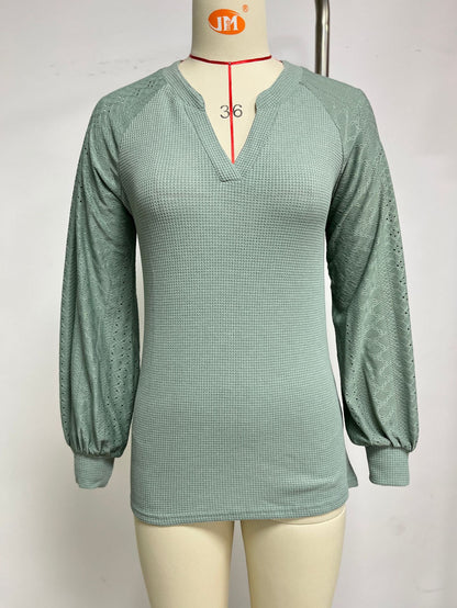 DamenLangarmshirt mit strukturiertem V-Ausschnitt und weiten Ärmel Stalluxe
