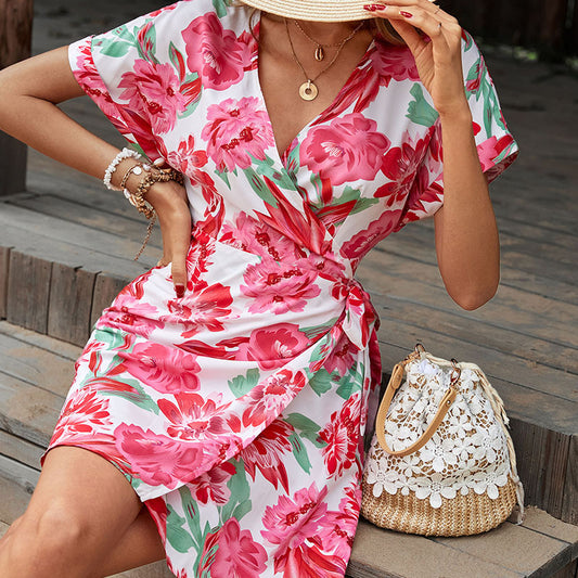 Damen Sommerliches Wickelkleid mit floralem Muster und seitlichem Schlitz Stalluxe