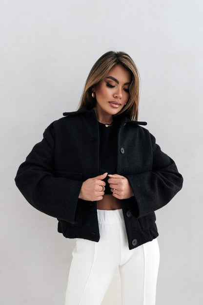 Damen Oversized Wolljacke mit Knopfdetails und elastischen Ärmeln Stalluxe