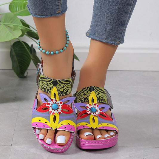 Damen modische Wedge-Sandalen mit floraler Verzierung Stalluxe