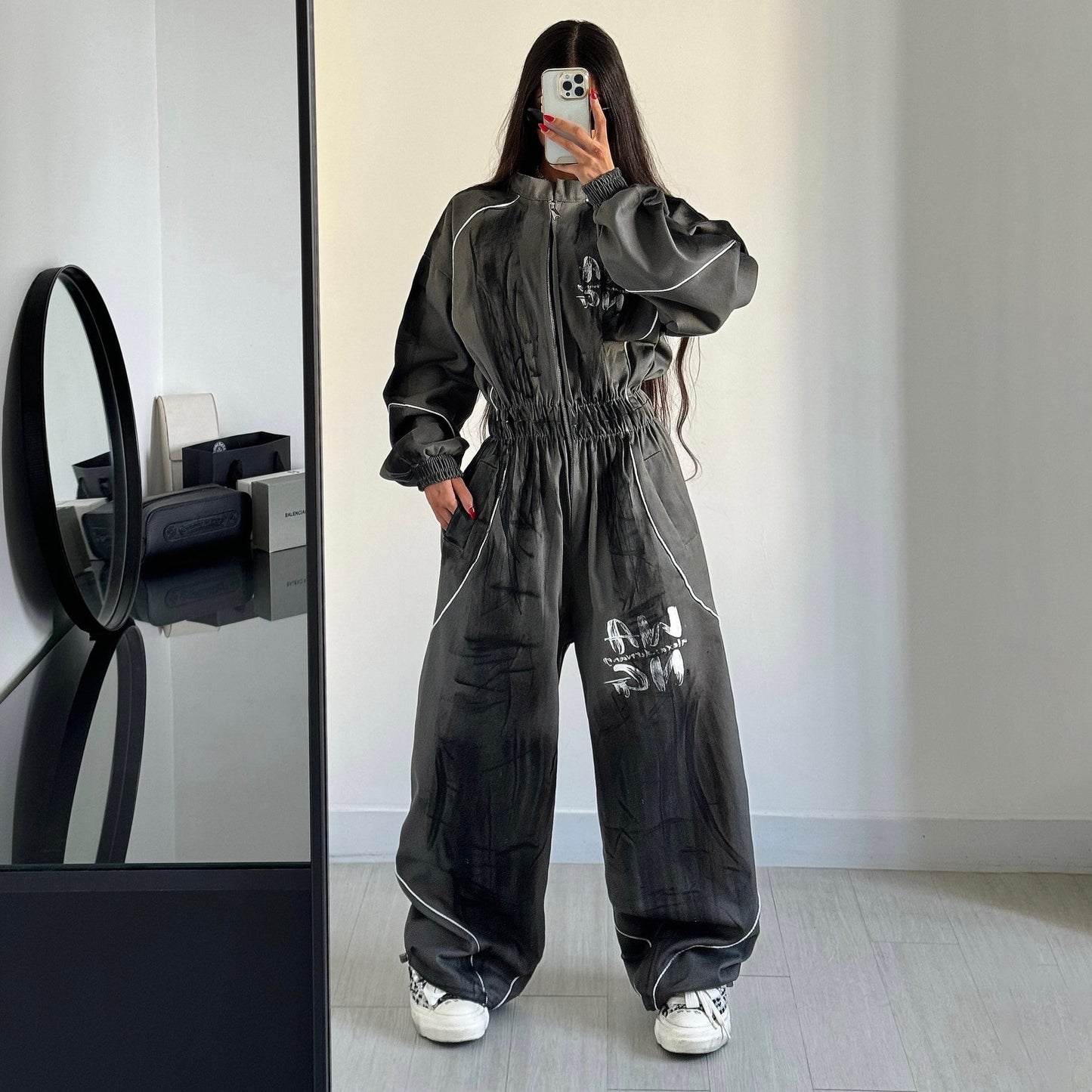 Damen Sportlicher Jumpsuit mit weiten Beinen und elastischem Bund Stalluxe Dunkelgrau