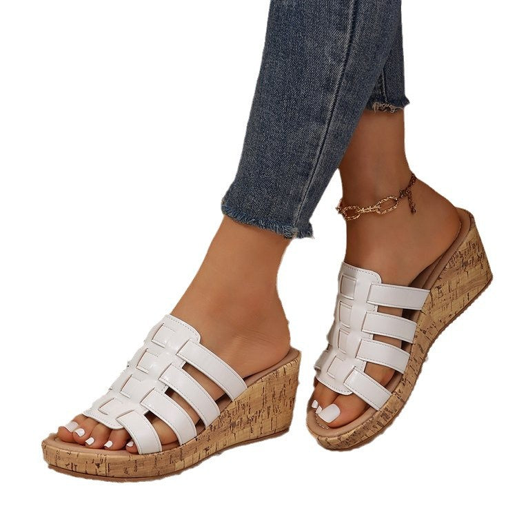 Damen Wedge-Pantoletten mit dekorativen Riemen und komfortablem Fußbett Stalluxe