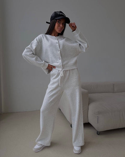 Damen lässiger Freizeitanzug mit Knopfdetails und bequemen, elastischen Bündchen Stalluxe