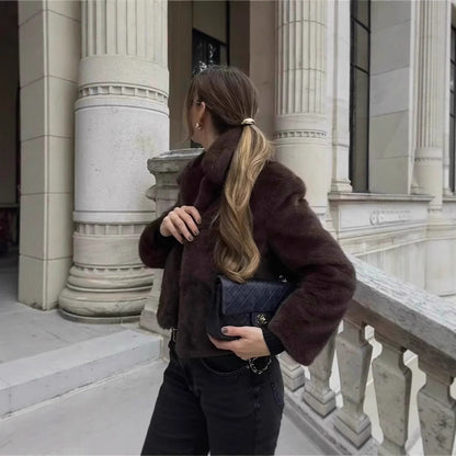 Damen Flauschige Kunstfelljacke mit elegantem Kragen und offenem Schnitt Stalluxe