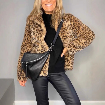 Damen Flauschige Leopardmuster Jacke mit hohem Kragen Stalluxe
