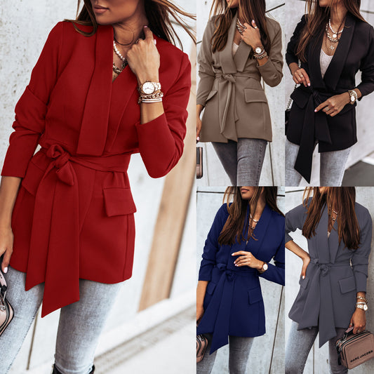 Damen Blazerjacke mit Taillengürtel und modischen Details Stalluxe
