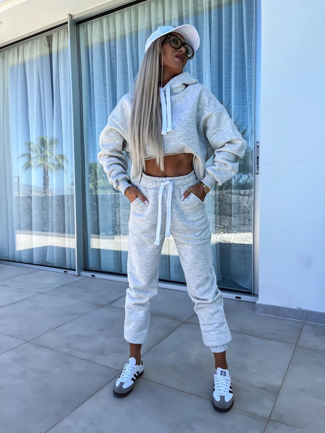 Damen bequemer Cropped Hoodie mit elastischem Bund und lässiger Jogginghose Set Stalluxe