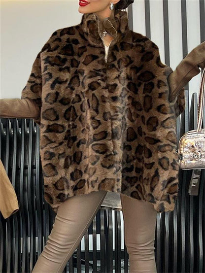 Damen Kuschel-Fleece-Poncho im Leopardenmuster Stalluxe