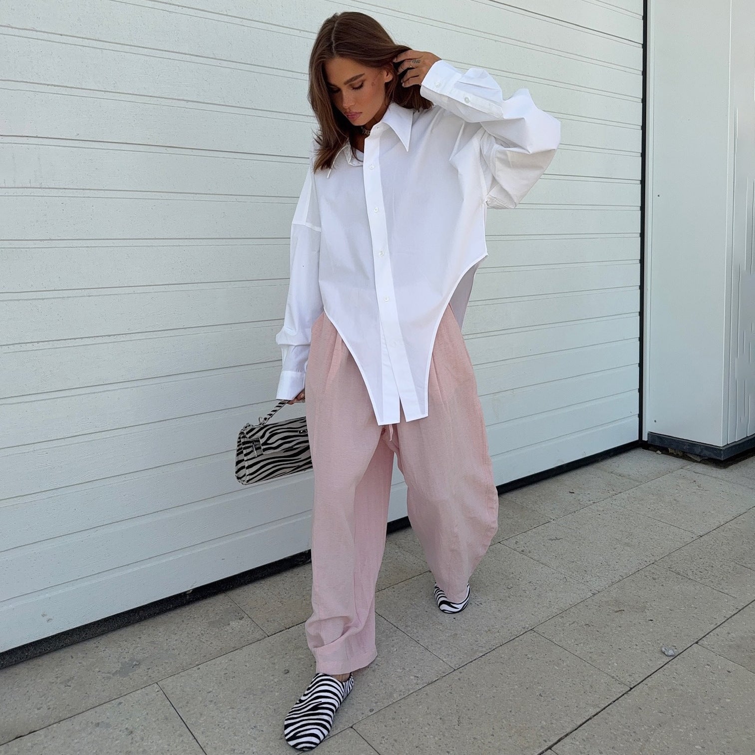 Damen Oversized Hemdbluse mit asymmetrischem Schnitt und modernen Details Stalluxe