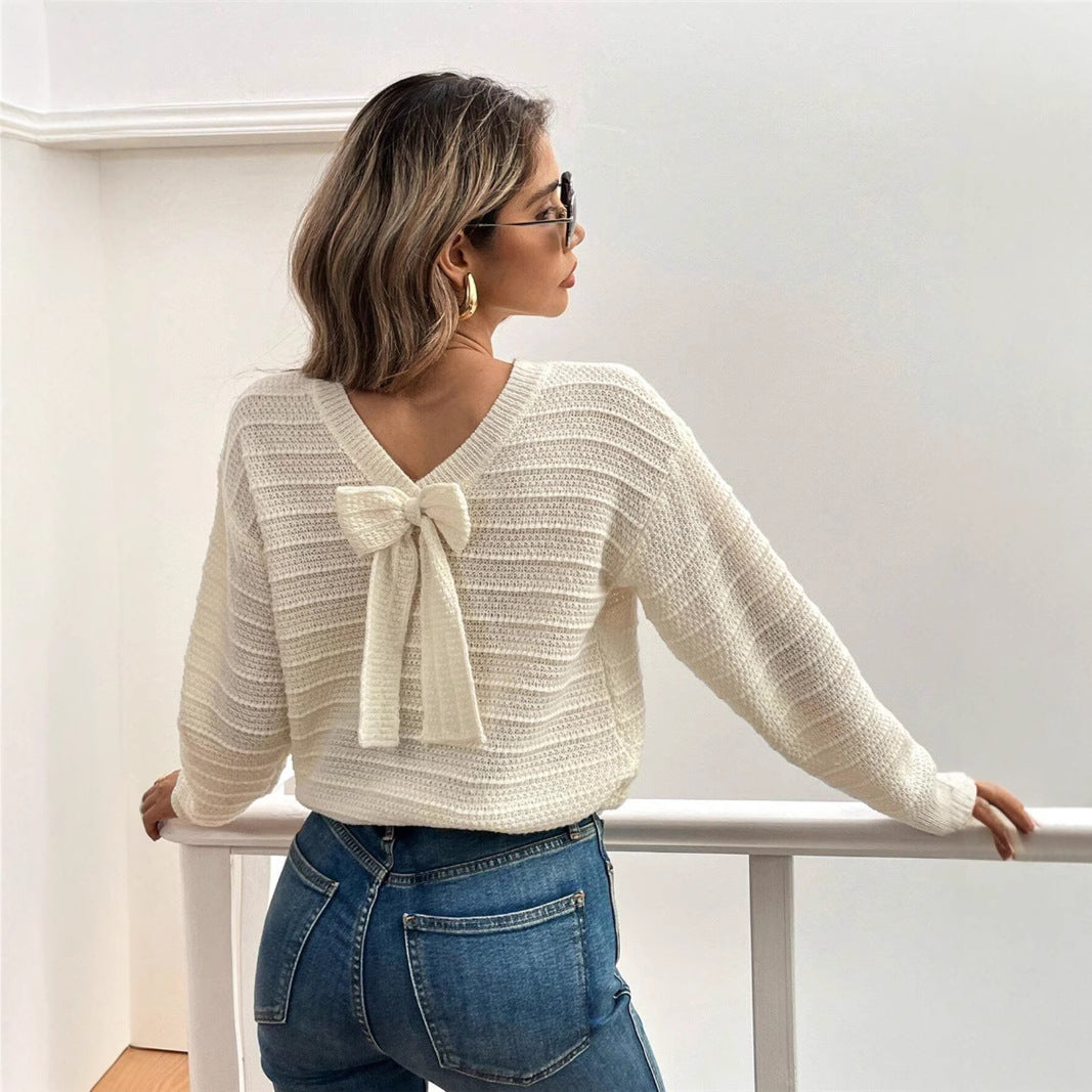 Damen Strickpullover mit V-Ausschnitt und dekorativem Schleifenelement Stalluxe