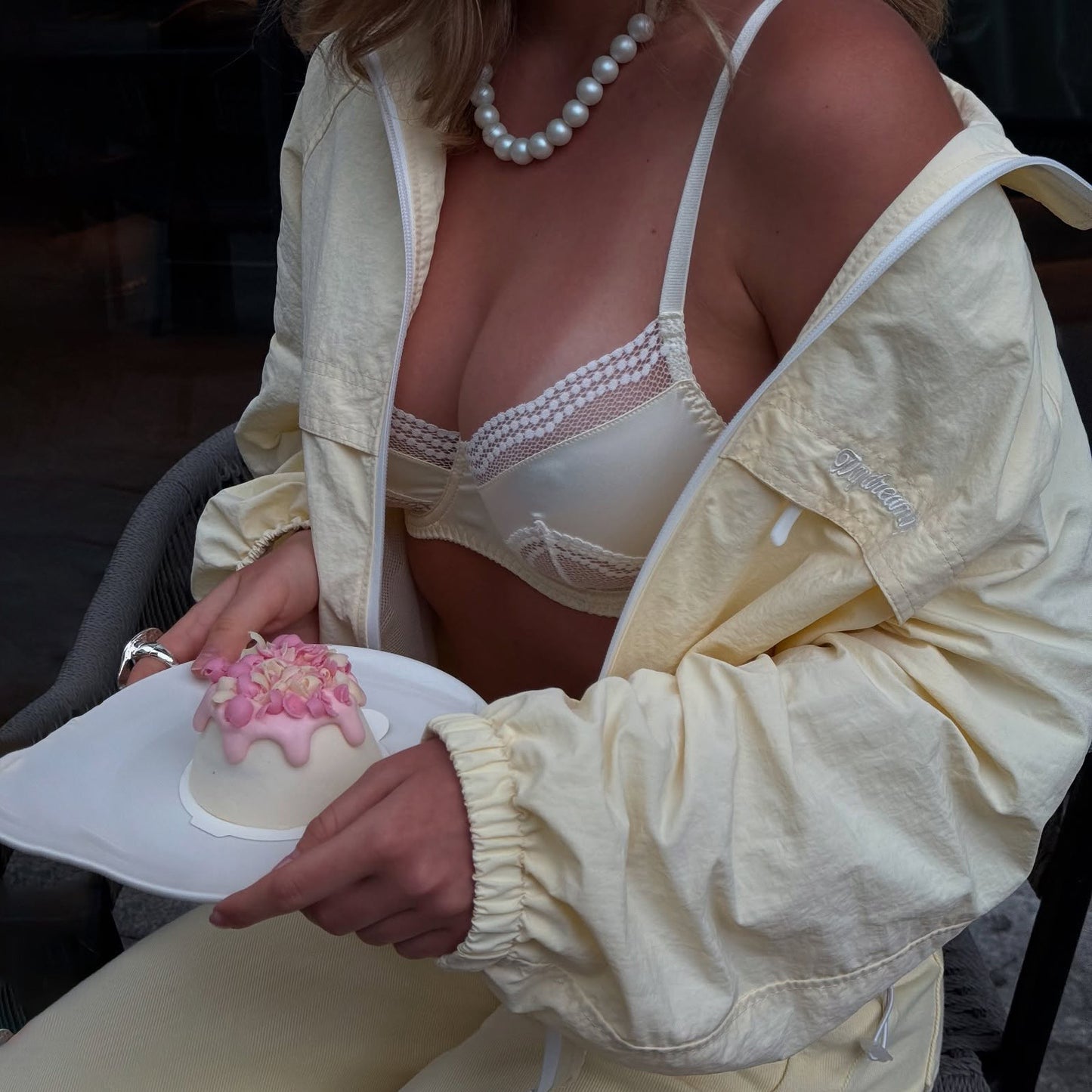 Damen Sportliche Übergangsjacke mit luftigen Einsätzen und praktischen Taschen Stalluxe