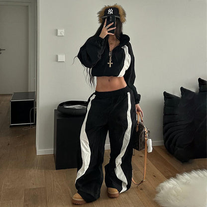 Damen Sportliches Crop-Set mit elastischem Bund und Kontraststreifen Stalluxe