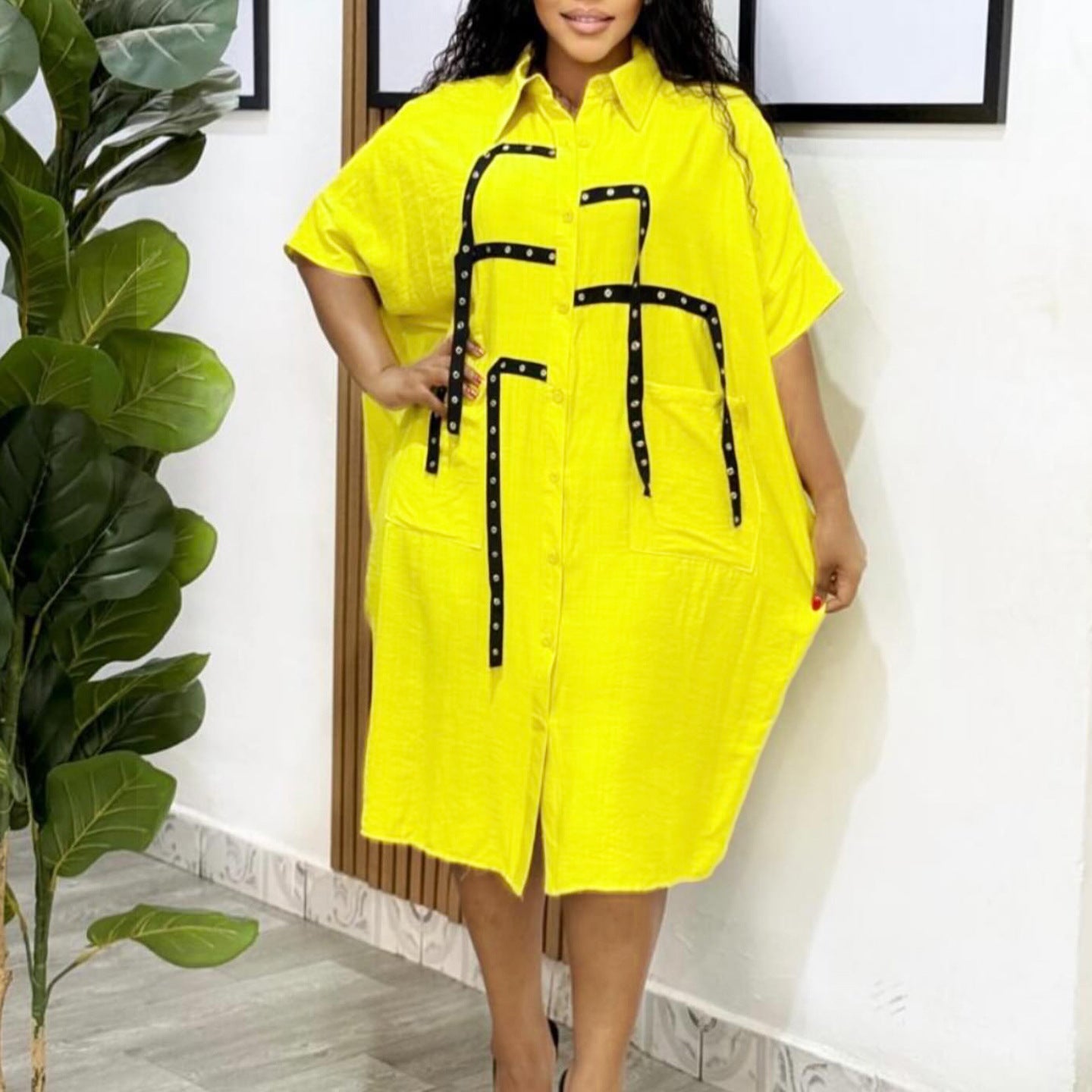 Damen Oversized Hemdbluse mit modischen Details und Kontrastträgern Stalluxe