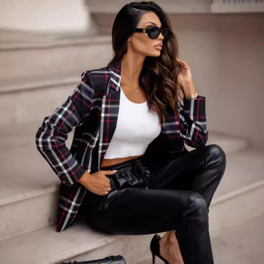 Damen kariertes Blazerjacke mit elegantem Schnitt und modernem Design Stalluxe