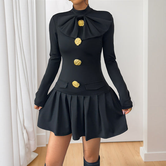 Damen elegantes Minikleid mit hochstehendem Kragen und dekorativen Knöpfen Stalluxe
