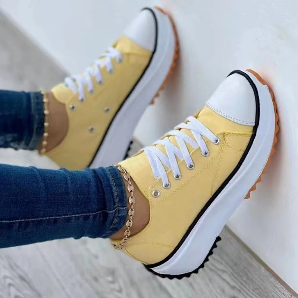 Damen Sportliche Sneakers mit modischer Schnürung und komfortabler Sohle Stalluxe