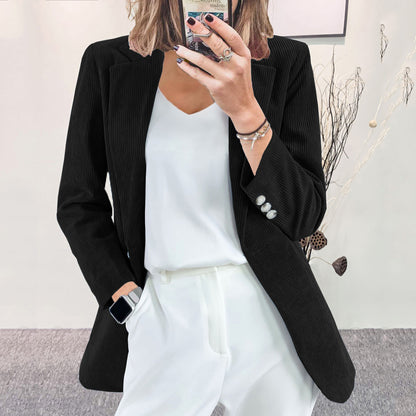 Damen elegante Cordjacke mit strukturiertem Design und modischen Details Stalluxe
