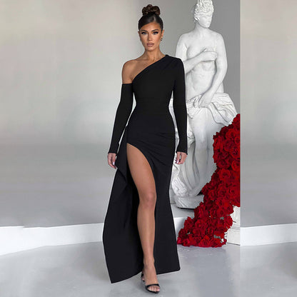 Damen Elegantes Maxikleid mit asymmetrischem One-Shoulder-Design und hohen Beinschlitzen Stalluxe