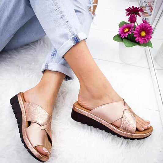 Damen modische Slippers mit glitzernden Akzenten und rutschfester Sohle Stalluxe