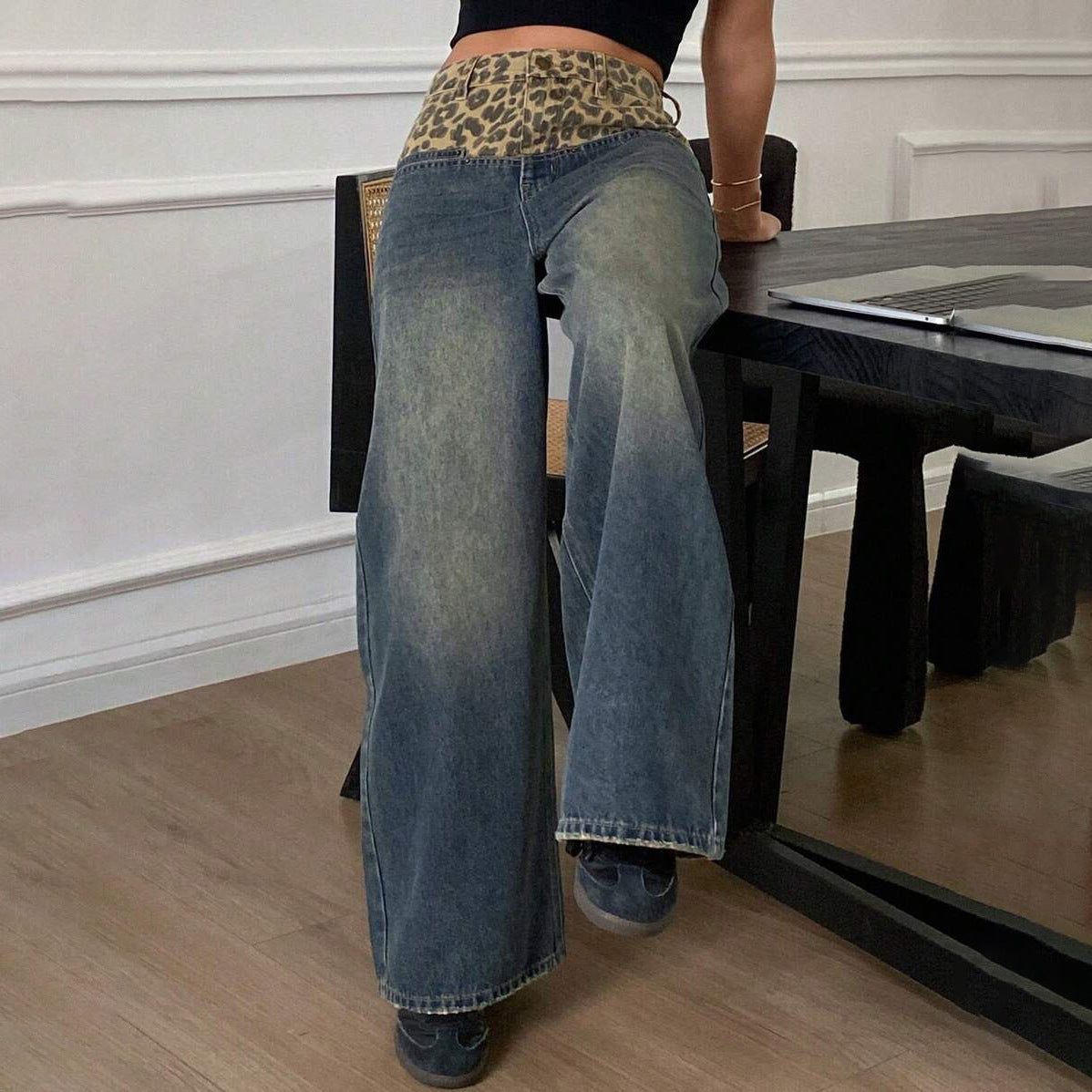 Damen Weit geschnittene Jeans mit Leopard-Hochbund Stalluxe