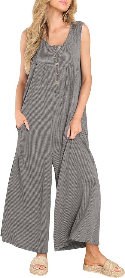 Damen Luftige Jumpsuit mit Knopfdetails und Taschen Stalluxe