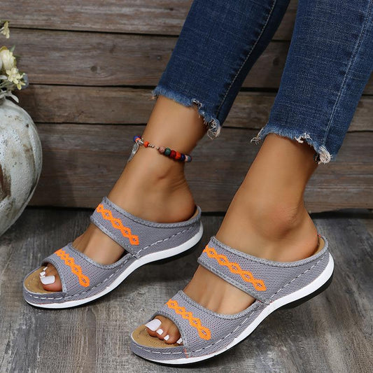 Damen Komfortable Clogs mit verstellbaren Riemen und atmungsaktivem Obermaterial Stalluxe