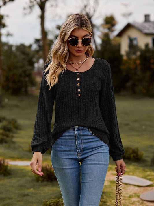 Damen Langarmshirt mit strukturiertem Design und Knopfdetails Stalluxe