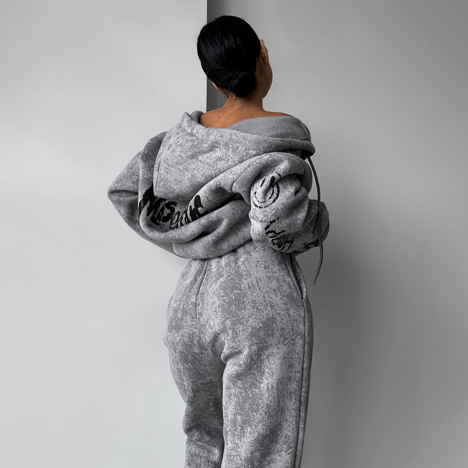 Damen Kapuzenanzug mit sportlichen Akzenten und lässigem Schnitt Stalluxe Grau