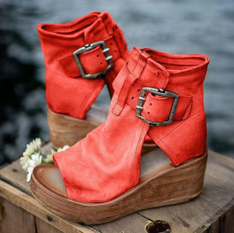 Damen Wedge-Stiefeletten aus hochwertigem Leder mit dekorativem Schnallenverschluss Stalluxe