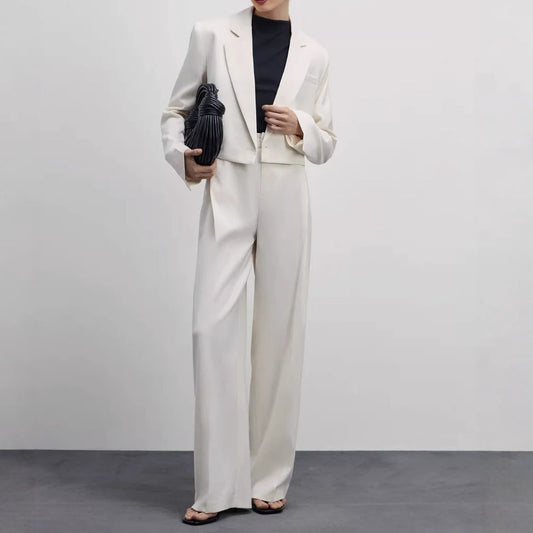 Damen modernes Blazer-Hosen-Set mit cropped Schnitt und weitem Bein Stalluxe