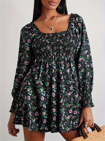 Damen Blumenkleid mit Smock-Details und schwingendem Saum Stalluxe