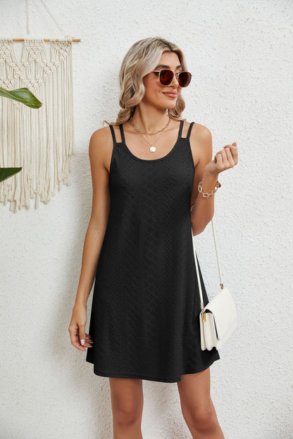 Damen Freizeitkleid mit feinem Lochmuster und schmalen Trägern Stalluxe