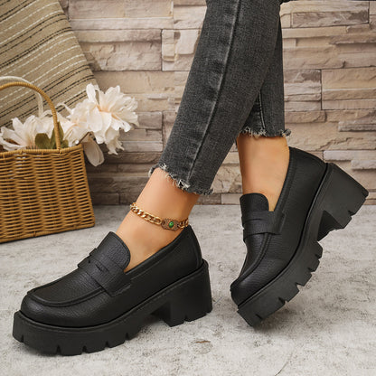 Damen Plateauslipper mit rutschfester Profilsohle und modischem Design Stalluxe