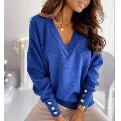 Damen Weicher Pullover mit tiefem V-Ausschnitt und dekorativen Knopfdetails Stalluxe