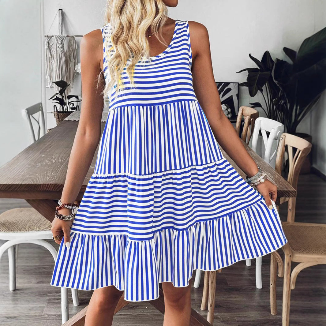Frauen gestreiftes Stufen Swing Kleid Stalluxe