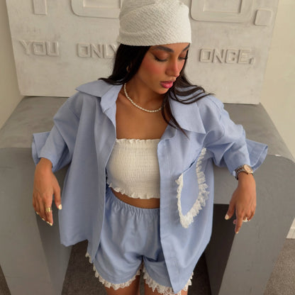 Damen Lässiges Sommeroberteil mit voluminösen Ärmeln und Spitzenakzenten Stalluxe