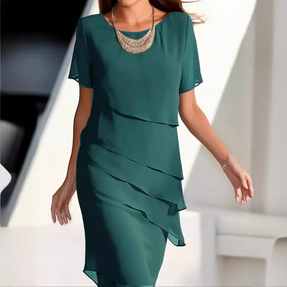 Damen Elegantes und fließendes Kleid mit Layering-Effekt Stalluxe