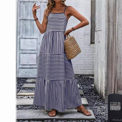 Damen Maxikleid mit schmalen Trägern und gestreiftem Design Stalluxe