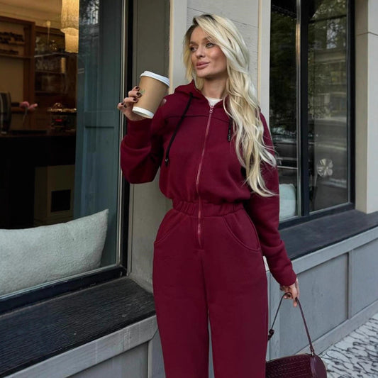 Damen Fleece-Jumpsuit mit Kapuze und praktischen Taschen Stalluxe