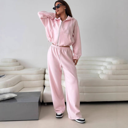 Damen modischer Hoodie mit kurzem Schnitt und passenden Jogginghosen Stalluxe