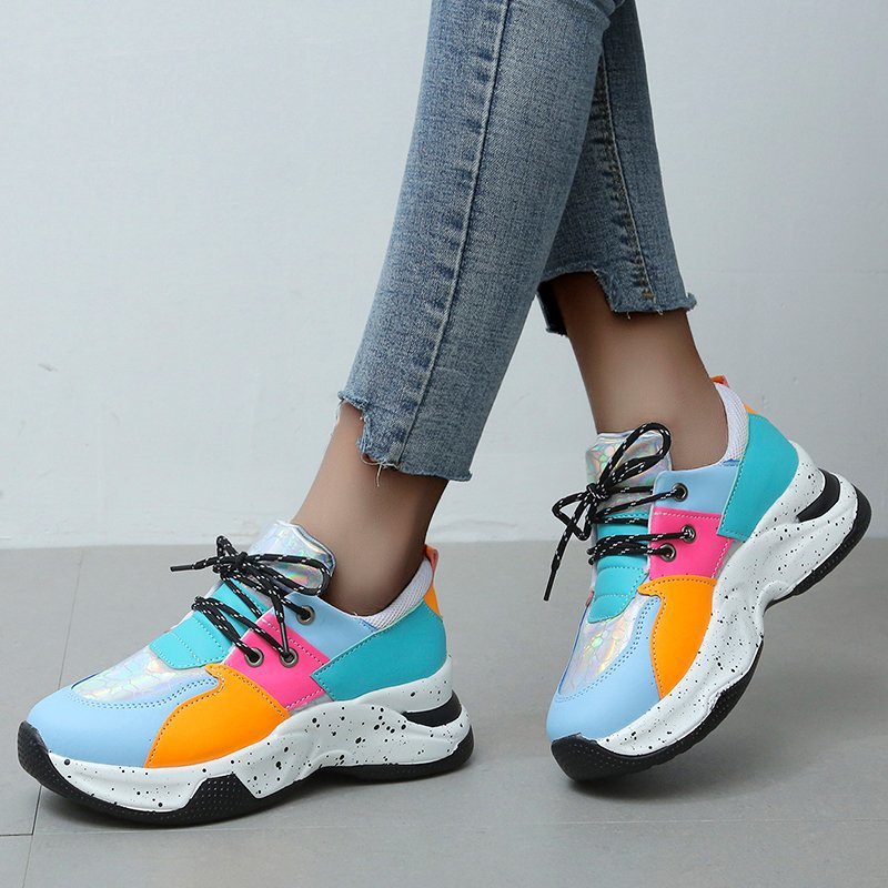 Damen Komfortable und stylische Sneakers im Tiermuster-Design Stalluxe